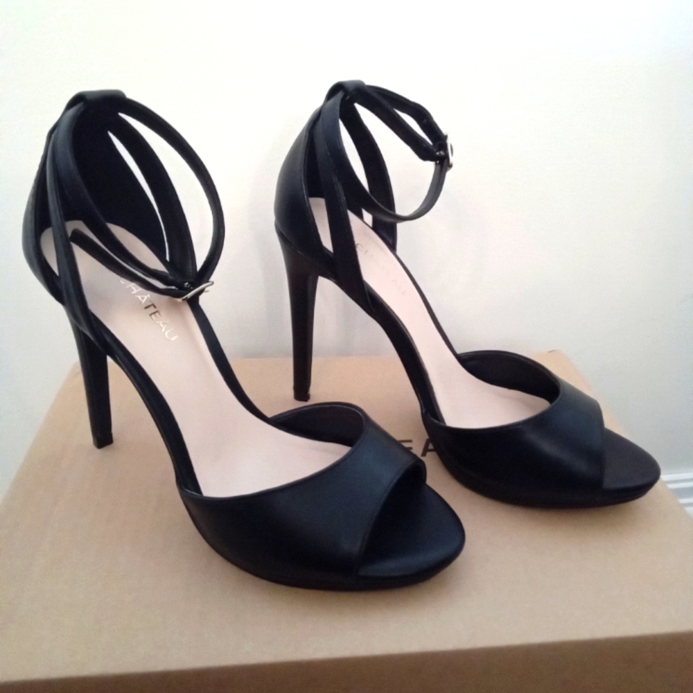 NEW! ORIGINAL le Chateau Women's Black Ankle Strap High Heel Sandals Size 36